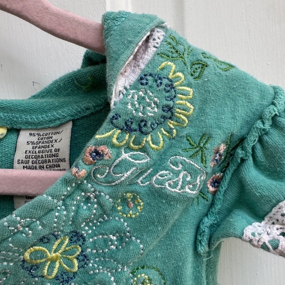 Guess 3T Girls Green Embroidered Short Sleeve Hoodie Sweatshirt with Lace Trim - Picture 5 of 9